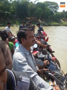 villagers crossing river with Life risk everyday