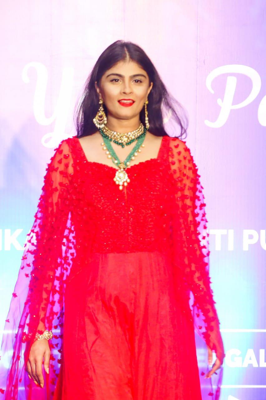 Aakanskha Manglani walks as a showstopper for All Ladies League
